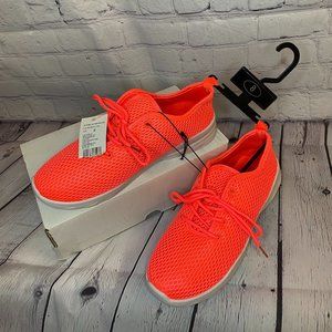 SOLE MATES sneakers Neon Pink Size 8 (NWT)